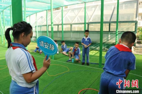 全国首个校园高尔夫文化周将在深圳黄埔学校举办 吴雯 供图 摄